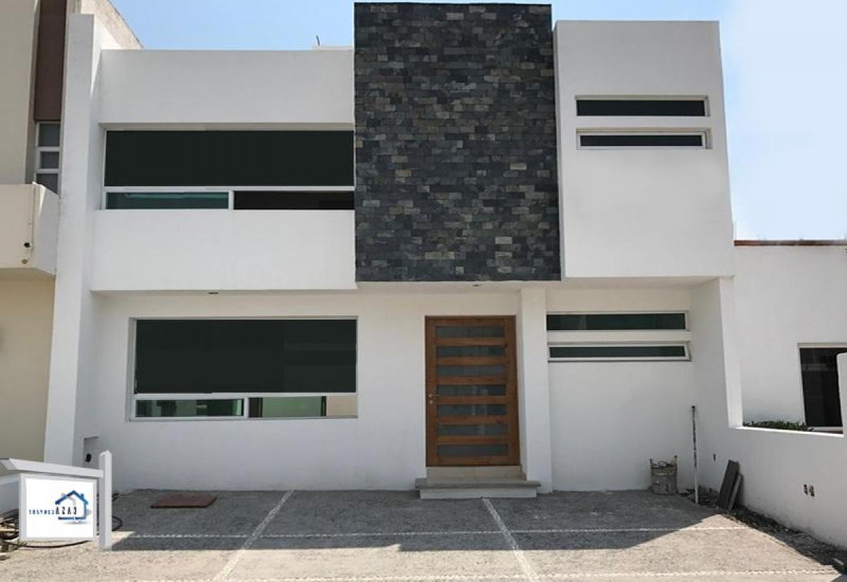 3 bedrooms House in Queretaro, Mexico No. 167011