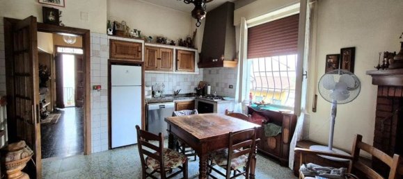 6 غرف نوم منزل في Calenzano, Italy رقم 328879 10