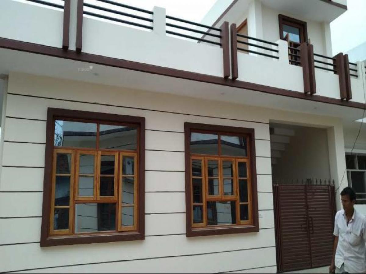 2 bedrooms House in Lucknow, India No. 9302