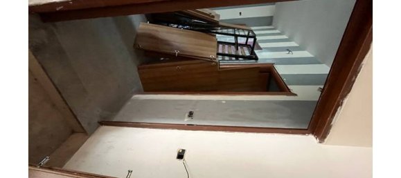 Casa de 4 habitaciónes en Avellino, Italy No. 252969 2