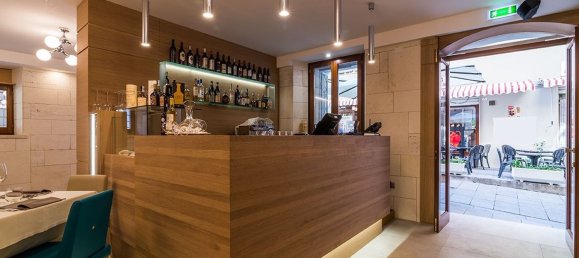 1000m² Building in Cagliari, Italy No. 297103 8