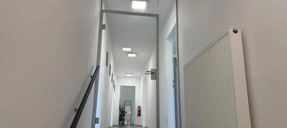 Гараж с 20 комнатами в Тельфс, Австрия № 211449 7