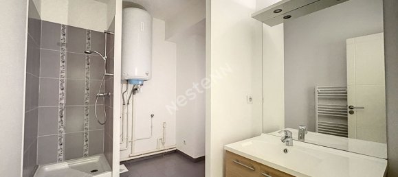 Apartamento de 1 dormitorio en Tours, France No. 256018 5