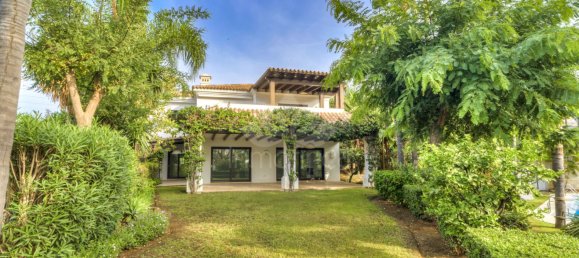 6 bedrooms Villa in Marbella, Spain No. 98933 8