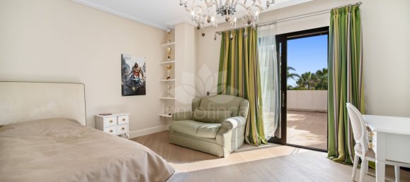 6 bedrooms Villa in Marbella, Spain No. 98933 48