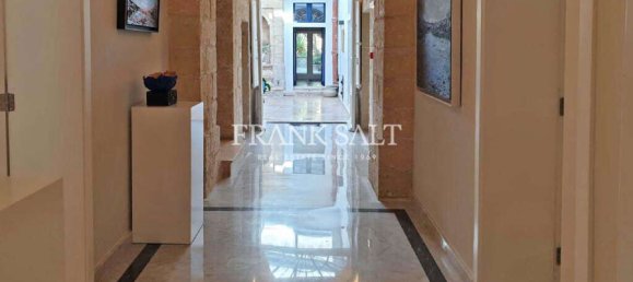 Oficina en Naxxar, Malta No. 13397 2