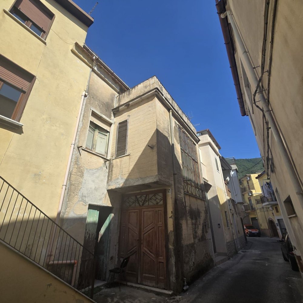 3 rooms House in Roccapiemonte, Italy No. 269449