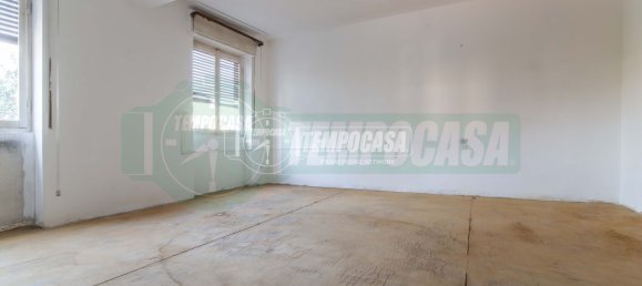 2 غرف نوم شقة في Gerenzano, Italy رقم 348724 16