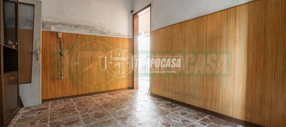 2 غرف نوم شقة في Gerenzano, Italy رقم 348724 7