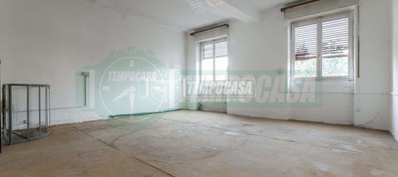 2 غرف نوم شقة في Gerenzano, Italy رقم 348724 14