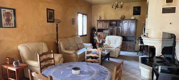 2 bedrooms House in Vienne, France No. 335616 3