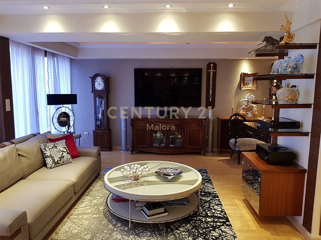 Вилла с 6 спальнями в Агиос Тихонас, Кипр № 464