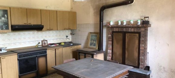 3 bedrooms House in Asti, Italy No. 20333 8