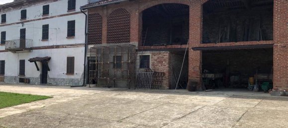 3 bedrooms House in Asti, Italy No. 20333 43