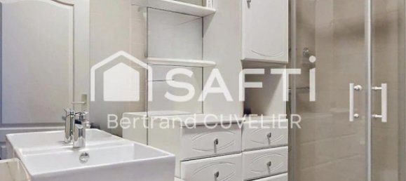 1 bedroom Apartment in Comines, France No. 216535 8