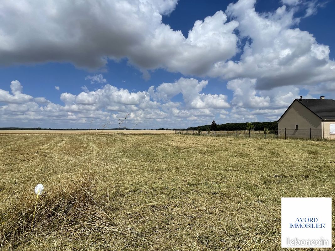 985m² Land in Farges-en-Septaine, France No. 332572