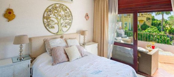 Villa de 4 dormitorios en Marbella, Spain No. 186089 11