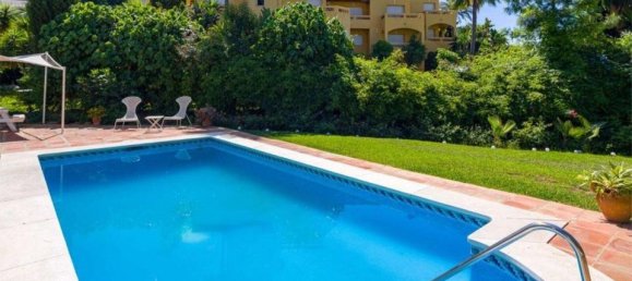 Villa de 4 dormitorios en Marbella, Spain No. 186089 9