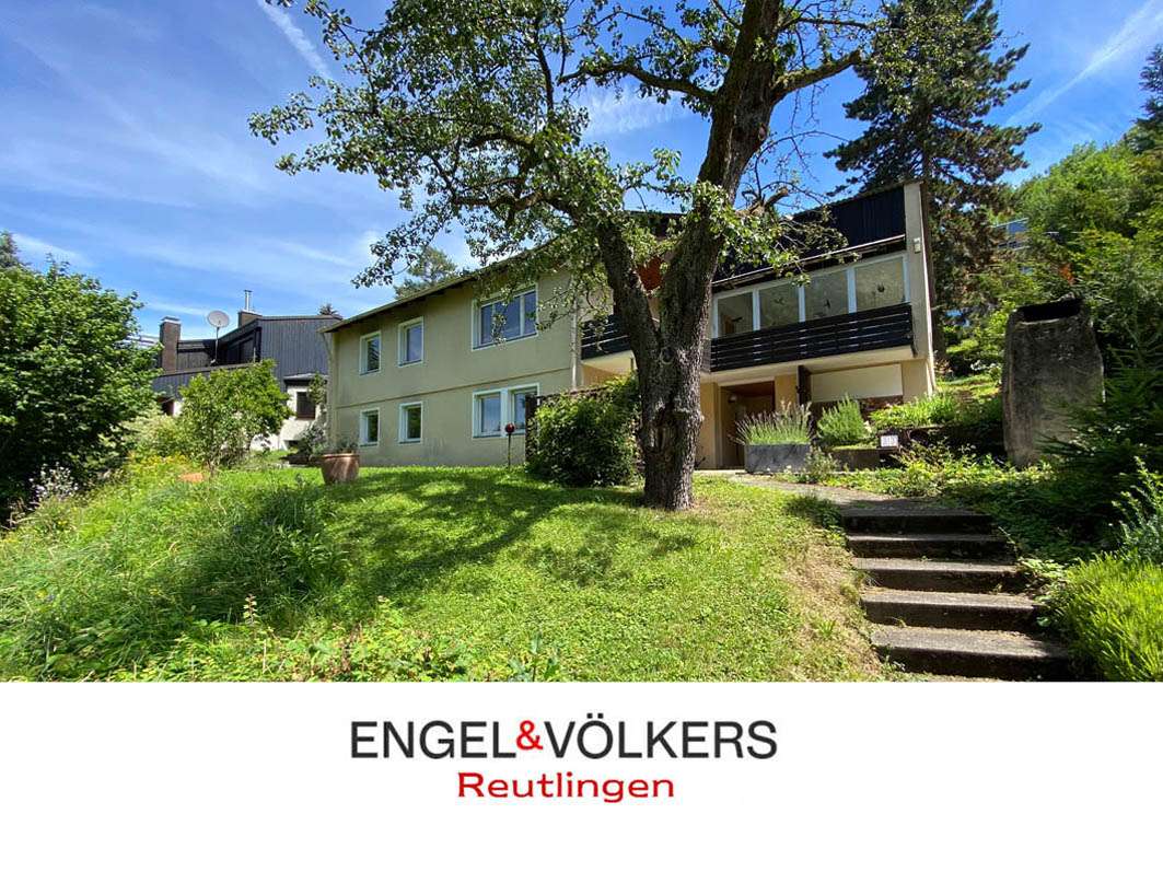 5 غرف نوم تاون هاوس في Reutlingen, Germany رقم 91097