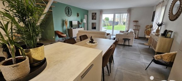 Casa de 3 dormitorios en Saint-Laurent-d'Arce, France No. 101881 7