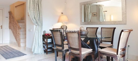 Dúplex de 2 dormitorios en Marbella, Spain No. 52194 4