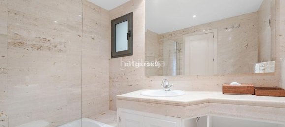 Dúplex de 2 dormitorios en Marbella, Spain No. 52194 18