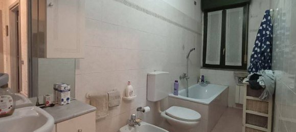 2 Schlafzimmer Wohnung in Casorezzo, Italy, Nr. 270207 9