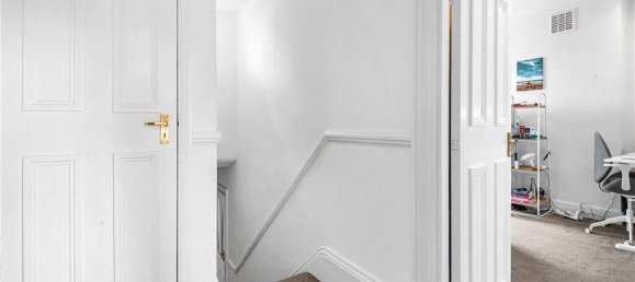 2 bedrooms Apartment in London, United Kingdom No. 8721 11