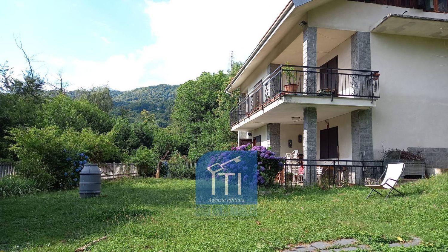 2 bedrooms Apartment in Cuorgnè, Italy No. 317230