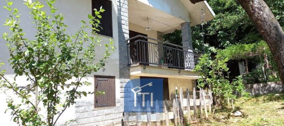 2 bedrooms Apartment in Cuorgnè, Italy No. 317230 3