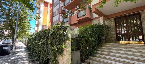 2 Schlafzimmer Wohnung in Palermo, Italy, Nr. 335321 8