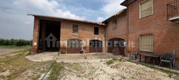 Studio in Mordano, Italy No. 266857 6
