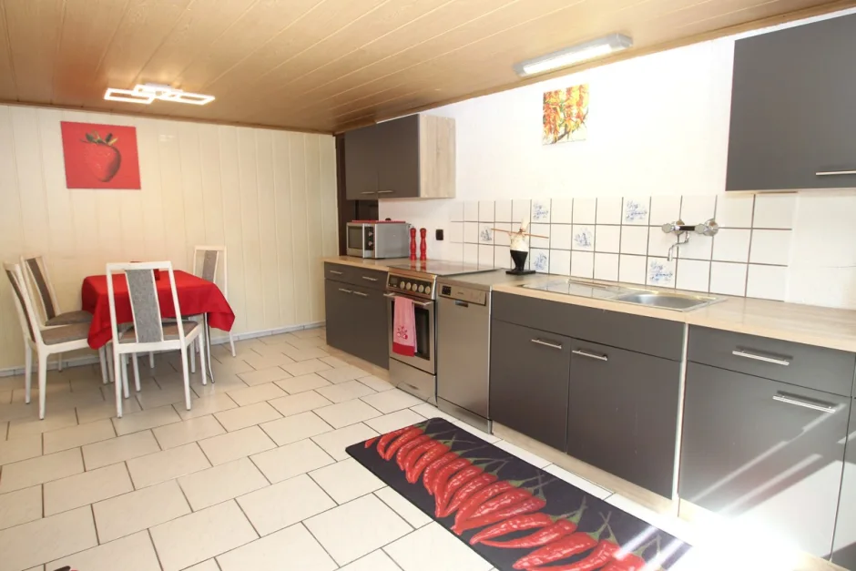 2 bedrooms Townhouse in Rhein-Sieg, Germany No. 136273