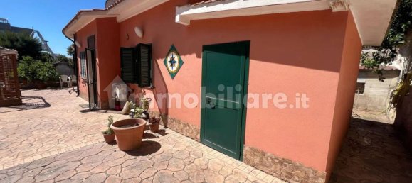 Villa de 5 dormitorios en Anzio, Italy No. 286477 4