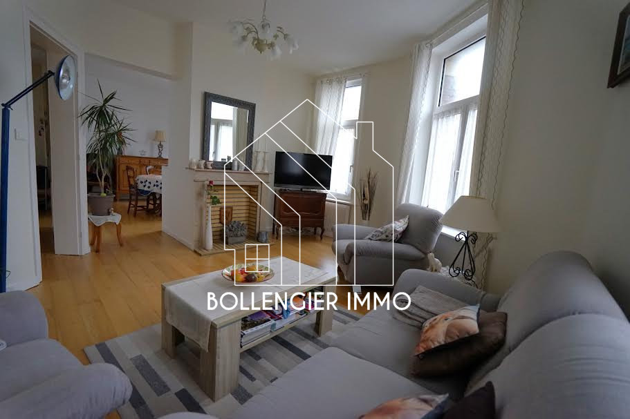 Apartamento de 2 dormitorios en Lille, France No. 270174