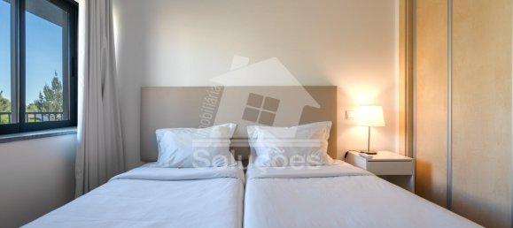 Apartamento de 3 dormitorios en Mexilhoeira Grande, Portugal No. 153695 34