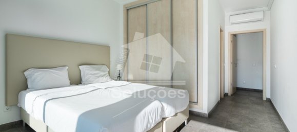 Apartamento de 3 dormitorios en Mexilhoeira Grande, Portugal No. 153695 16