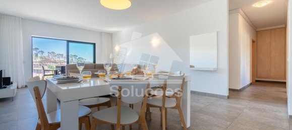 Apartamento de 3 dormitorios en Mexilhoeira Grande, Portugal No. 153695 5