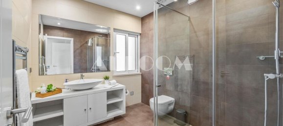 5 bedrooms House in Quarteira, Portugal No. 124010 20