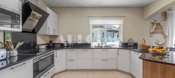 5 bedrooms House in Quarteira, Portugal No. 124010 11