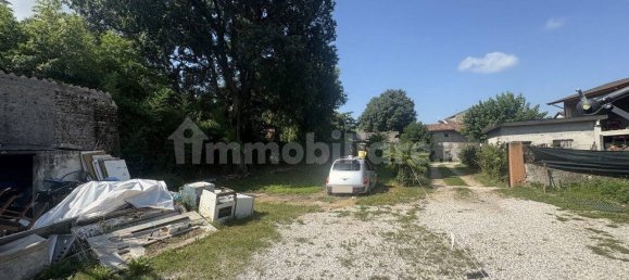 3 bedrooms House in Udine, Italy No. 271152 2