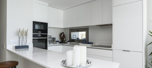 3 bedrooms Apartment in Marbella, Spain No. 90614 2