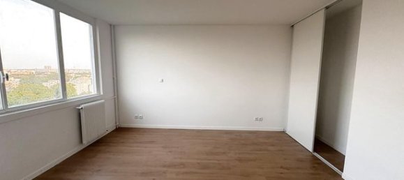 Apartamento de 1 dormitorio en Saint-Denis, France No. 363974 3