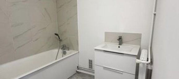 Apartamento de 1 dormitorio en Saint-Denis, France No. 363974 4