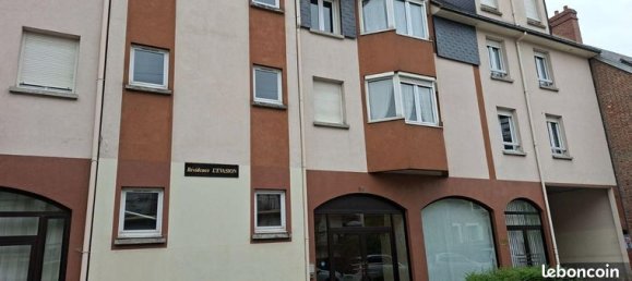 Studio in Evreux, France No. 356022 2