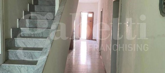 5-Zimmer Haus in Santa Giusta, Italy, Nr. 266947 5