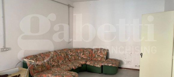 5-Zimmer Haus in Santa Giusta, Italy, Nr. 266947 2