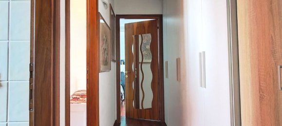 3 rooms Apartment in Casier, Italy No. 299749 7