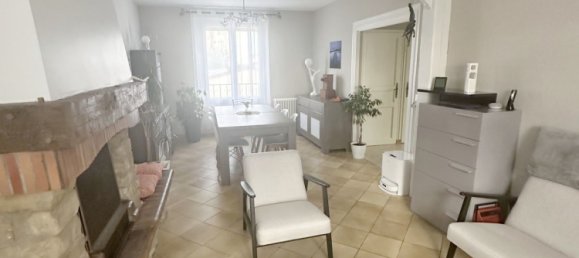 4 Schlafzimmer Haus in Sainte-Savine, France, Nr. 71708 2