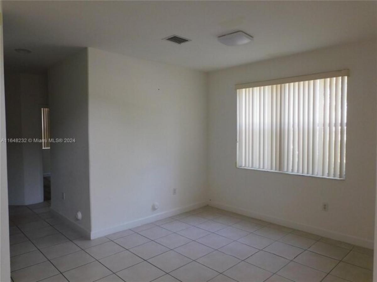 Casa de 3 dormitorios en Miami, USA No. 301313